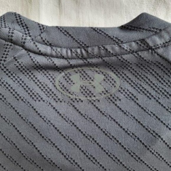 Gray Men's Under Armour Short Sleeve Athletic T-shirt - M - Picture 4 of 10